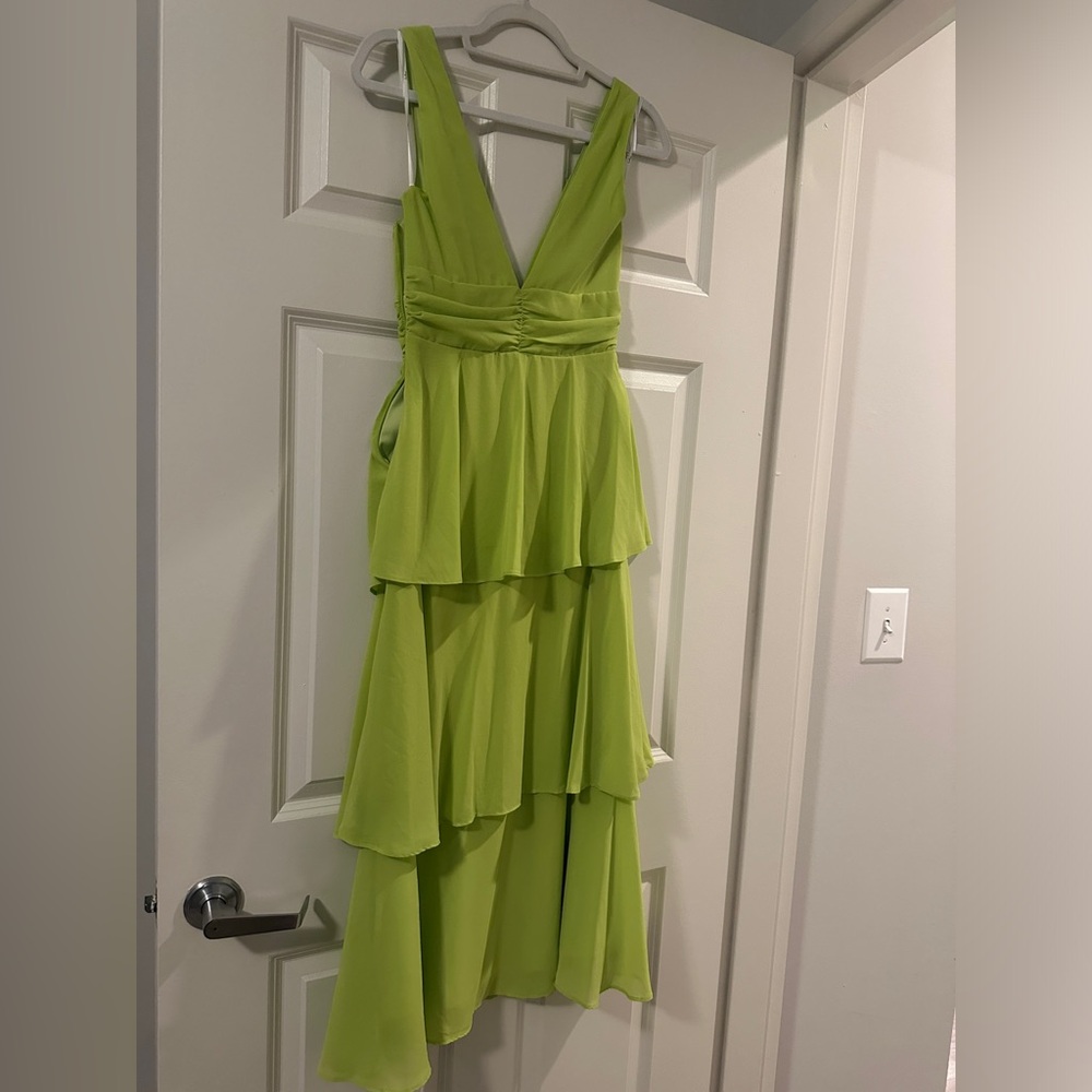 GREEN DRESS - Picture 3 of 3